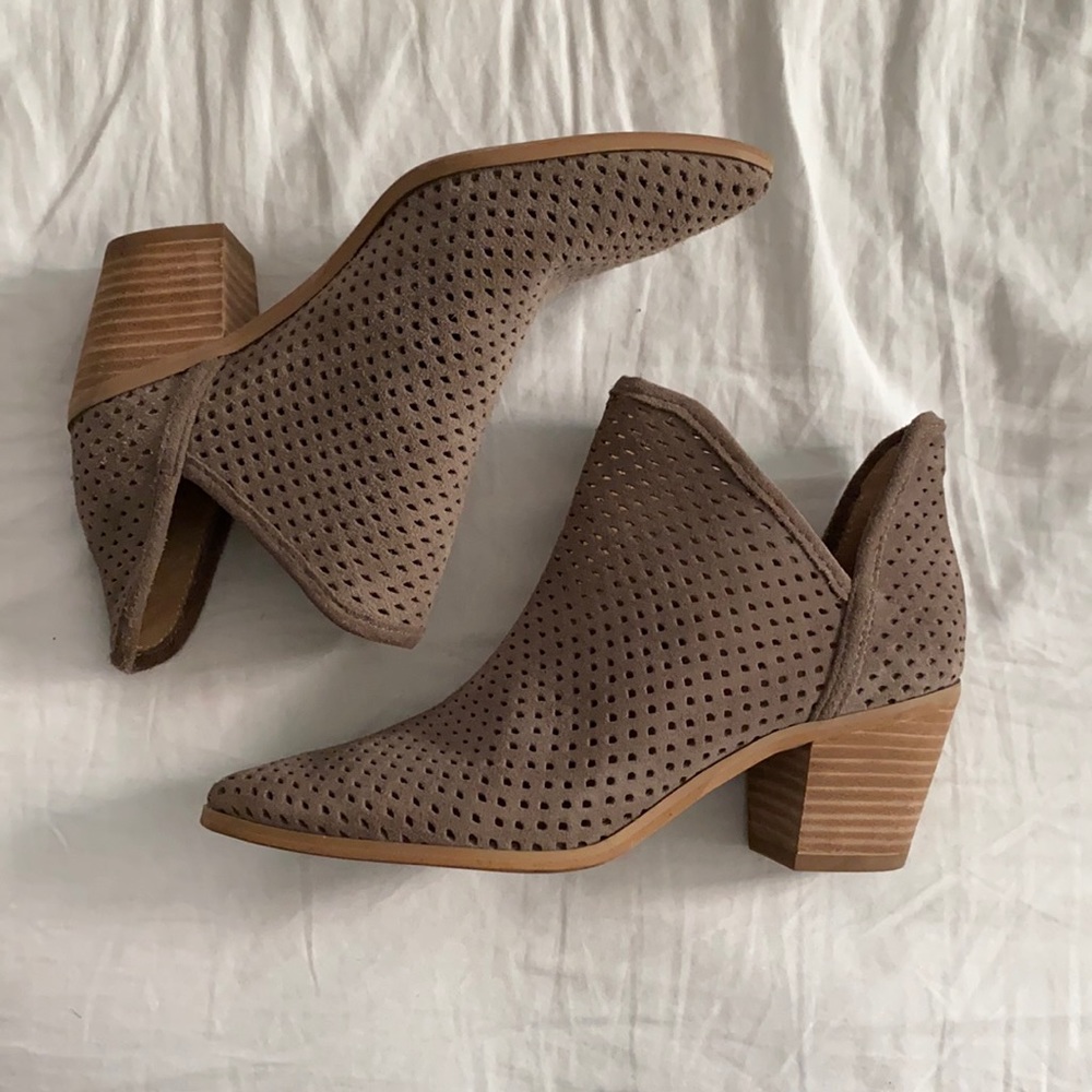 Lucky Brand Tan Bootie